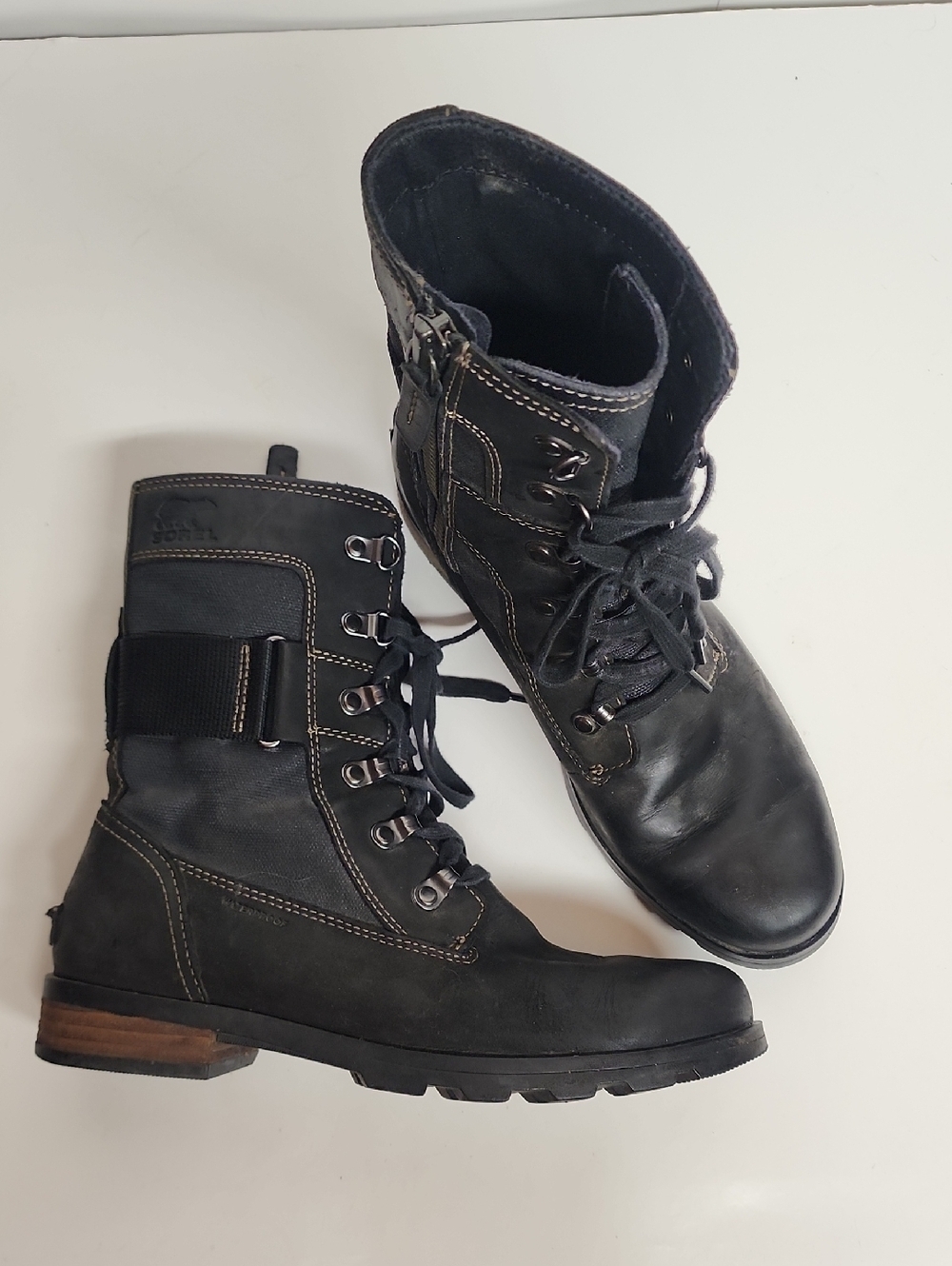 Sorel Black Lace-Up Military Style Leather Boots Size 8 Moto Combat Gorpcore